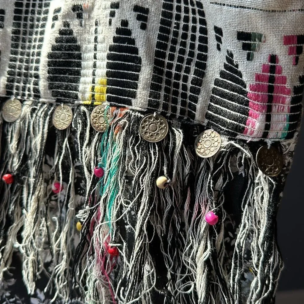 AMERICA & BEYOND Women's Cotton Floral Fringe Medallion Boho Tote Bag Black